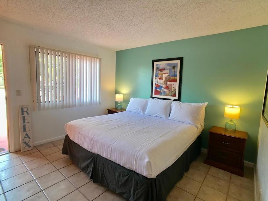 ليك وورث Sunny Palms Inn المظهر الخارجي الصورة