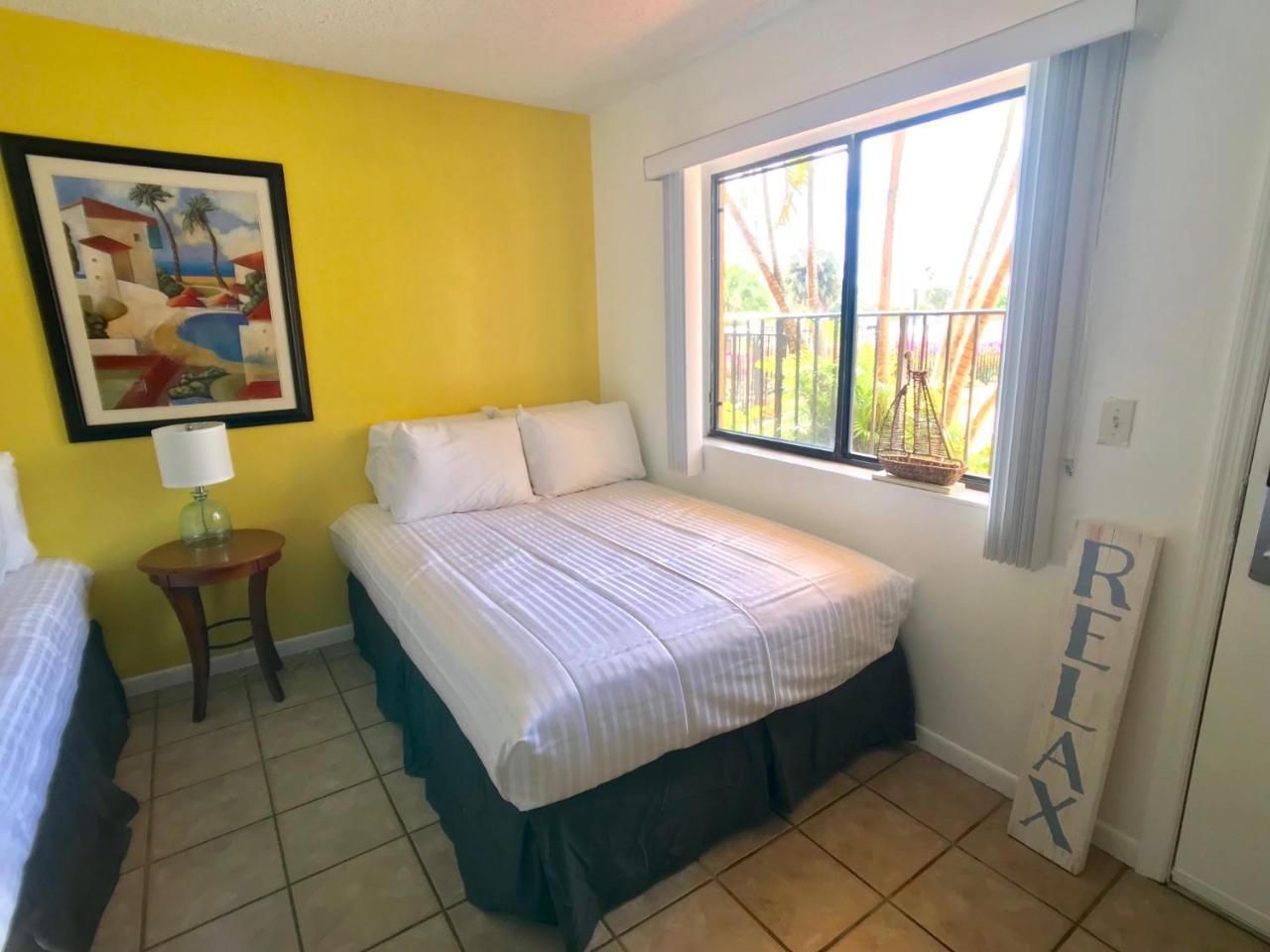 ليك وورث Sunny Palms Inn المظهر الخارجي الصورة