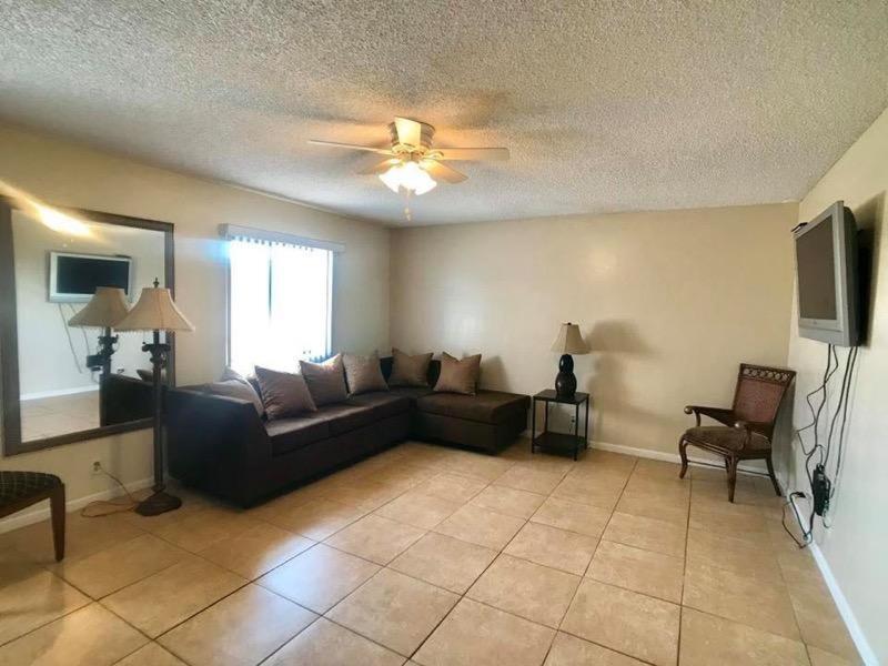 ليك وورث Sunny Palms Inn المظهر الخارجي الصورة