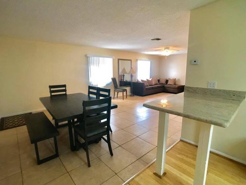 ليك وورث Sunny Palms Inn المظهر الخارجي الصورة